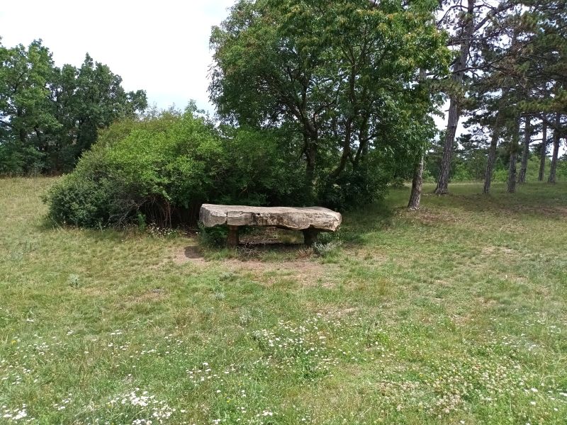 Iszkaszentgyörgy kőasztal