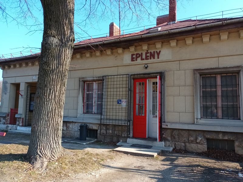 Eplény vasútállomás