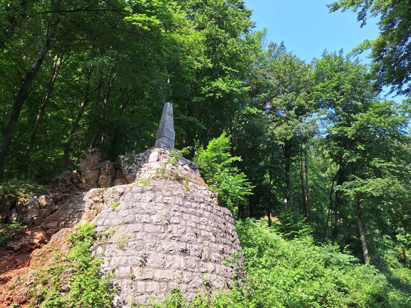 Emlékmű